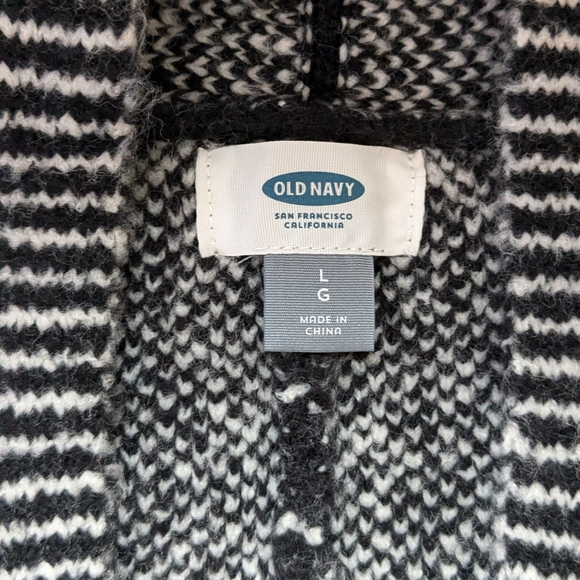 Old Navy Aztec Tribal Pattern Oversized Cardigan - Picture 4 of 6